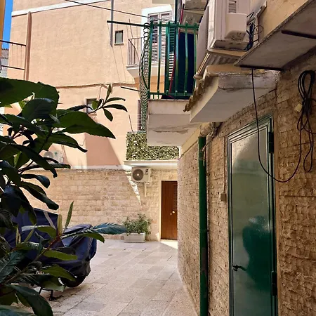 דירה Dimora Del Vicolo בארי